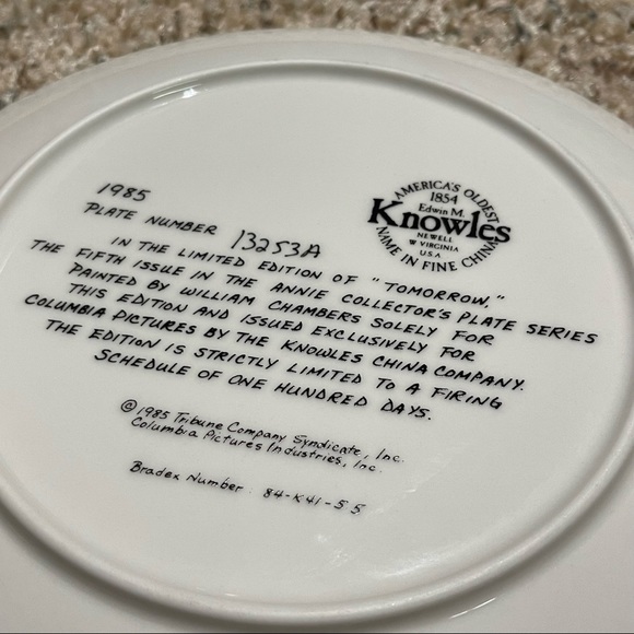 SET OF 4 EDWIJ M. KNOWLES ANNIE COLLECTOR PLATES - Picture 10 of 13